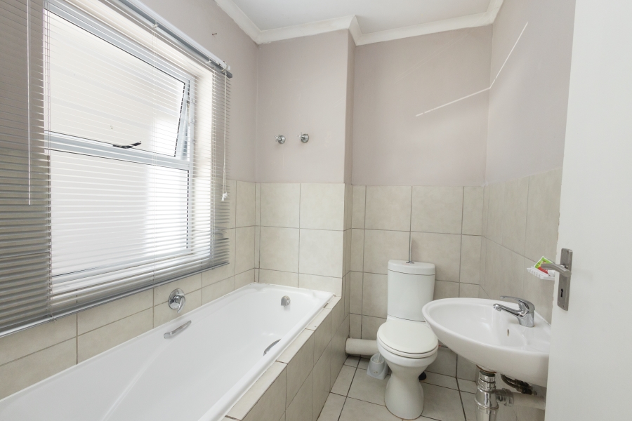 2 Bedroom Property for Sale in Sonkring Western Cape